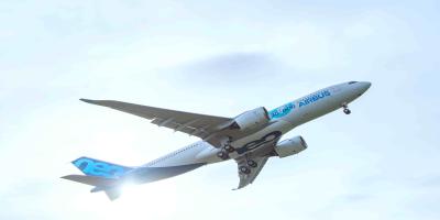 Airbus Eyes Early Decision on A350 Production Increase